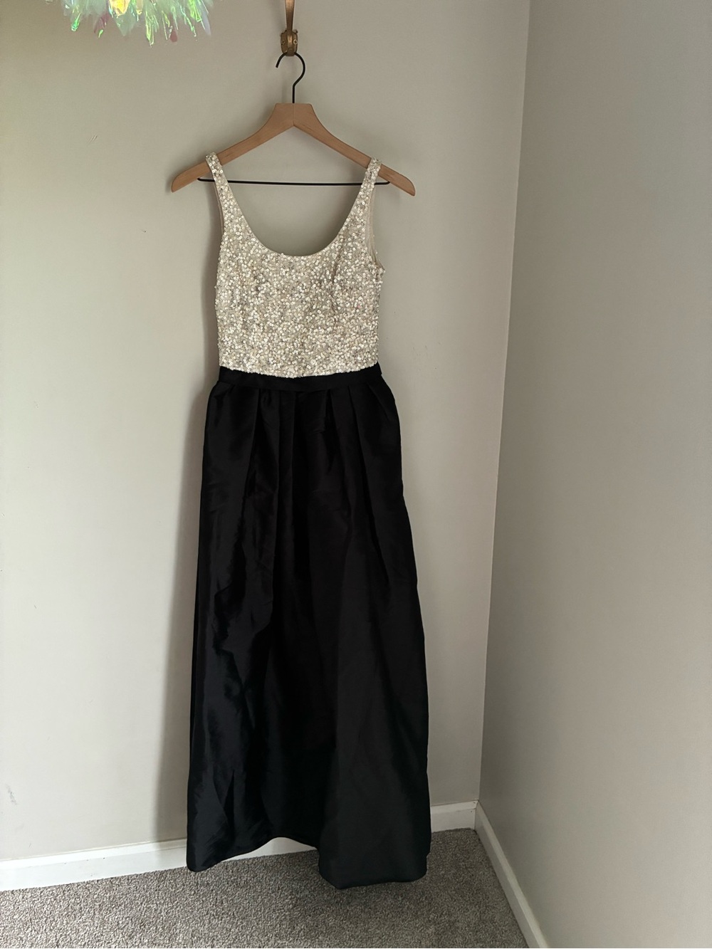 Aidan Mattox Black and White Sequin Gown Formal Dress Size 2